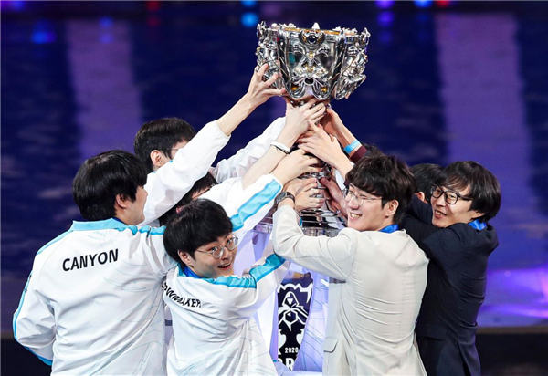 百家乐倍投误区：为何“只要不连输”是危险假设？（别被“不可能连输”迷惑：揭示百家乐倍投的致命误区）