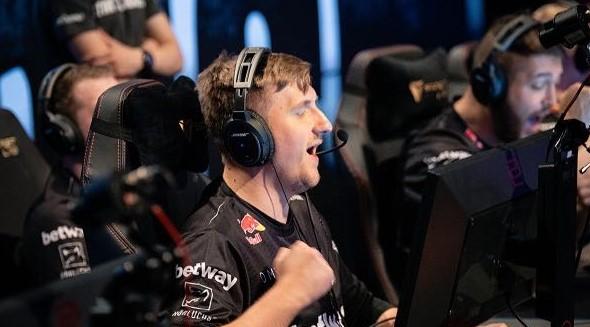 电竞比分ZywOo半程豪取7座MVP！剑指s1mple单年纪录